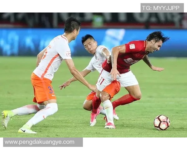 恒大对决鲁能邹正展现实力与技巧的精彩较量