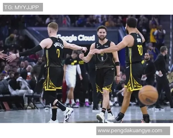 开拓者与勇士激战11月24日NBA赛场精彩对决即将上演