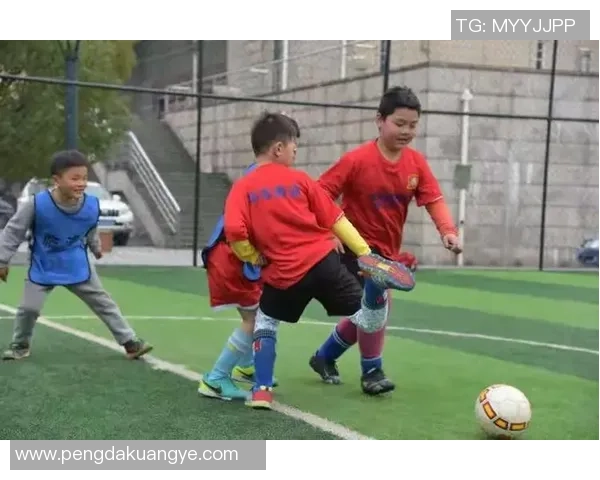 战术板1vs1对决解析提升个人技巧与团队协作的完美结合