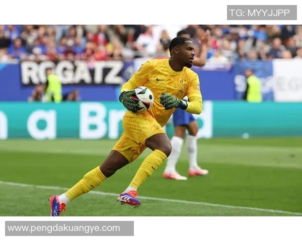 迈尼昂:从年轻门将到世界顶级守护者的成长之路 迈尼昂:从年轻门将到世界顶级守护者的成长之路