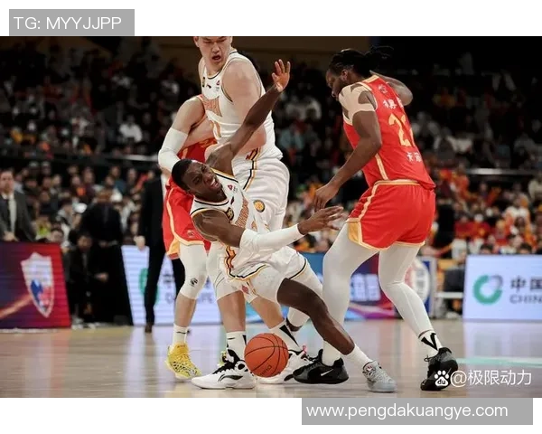 CBA浙江队迎战上海锦集全力争胜激战即将上演