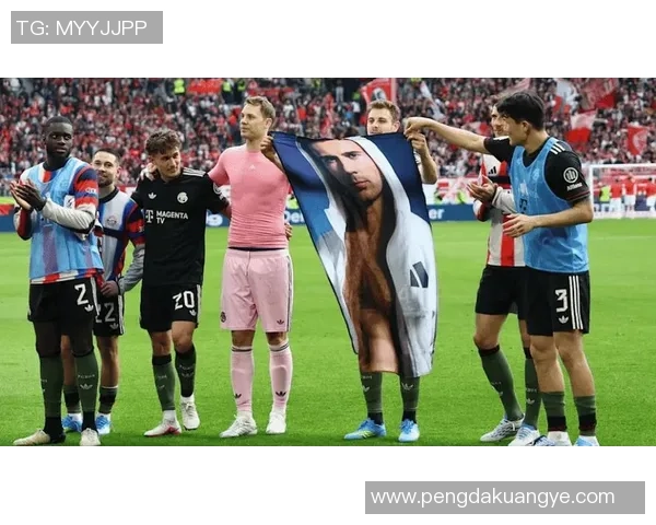 格雷茨卡：从青涩小将到德国足球中场核心的成长之路