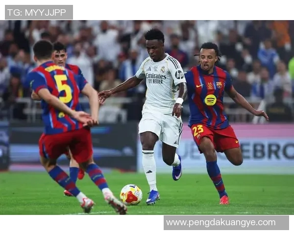 西甲精彩对决埃瓦尔主场迎战巴塞罗那直播全程回顾与分析